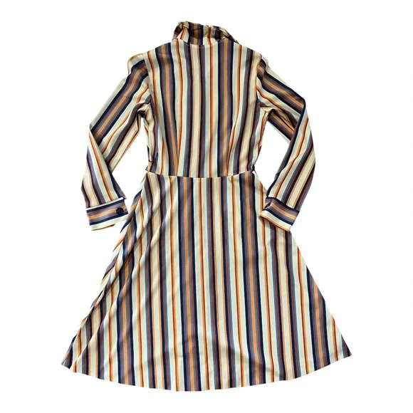 Vintage 1970s Polyester Shirt Dress - Picture 4 of 13